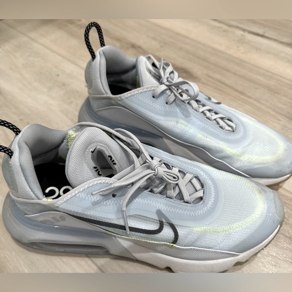 Nike Men's Athletic Shoes - Light Blue, White, and Black - Picture 2 of 4